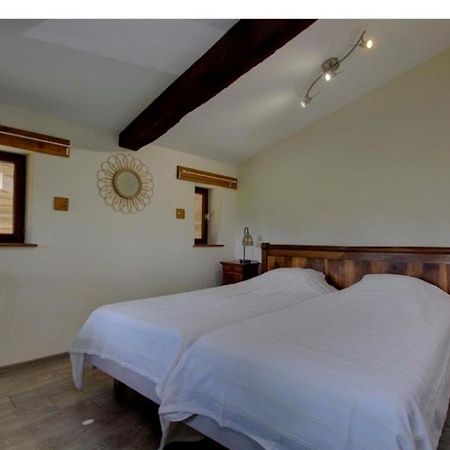 Chambres D'Hotes Les Vignes Montcet Luaran gambar